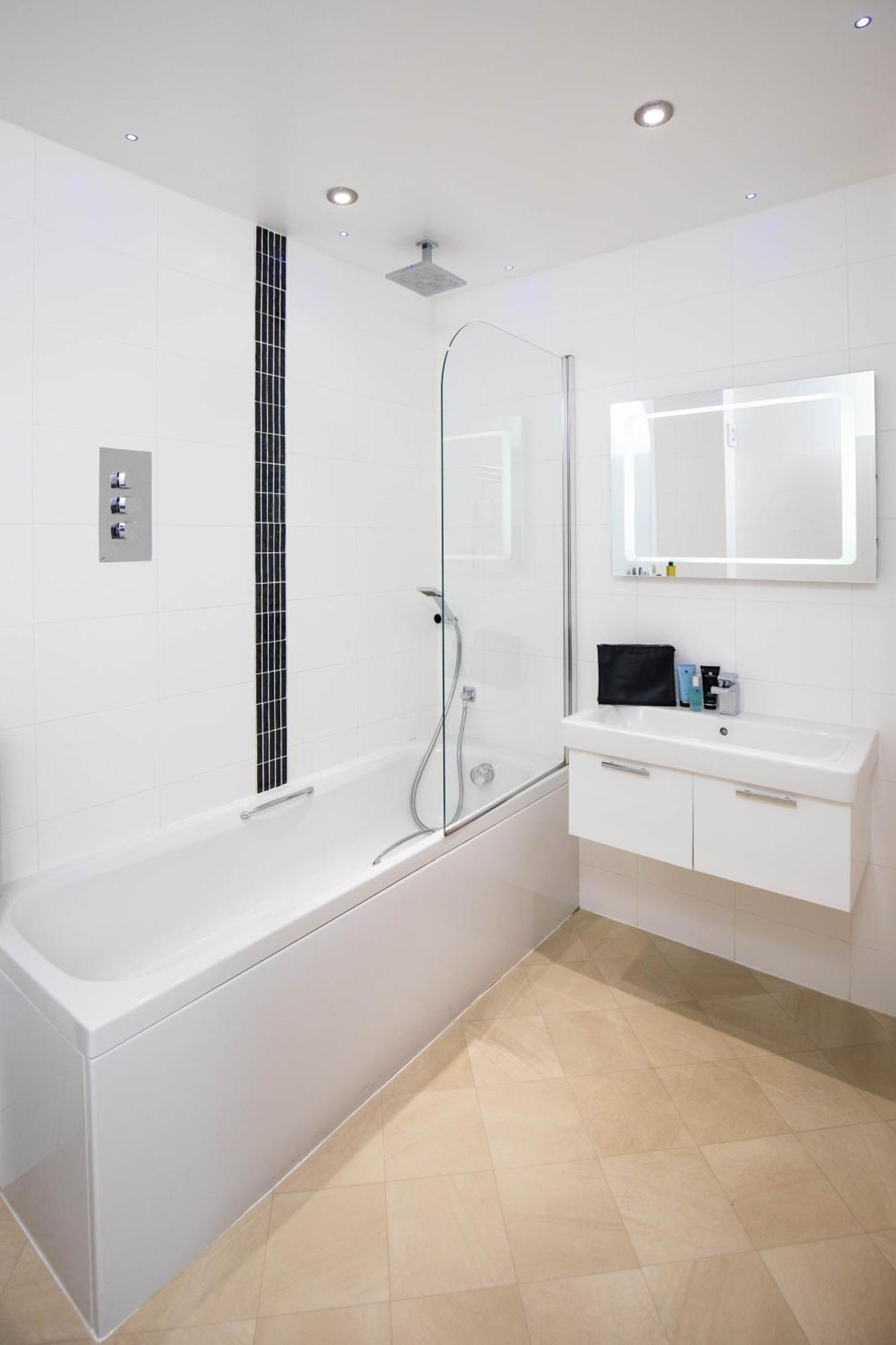 Worcester Bank House Hotel Spa & Golf; BW Premier Collection Bransford Habitación foto